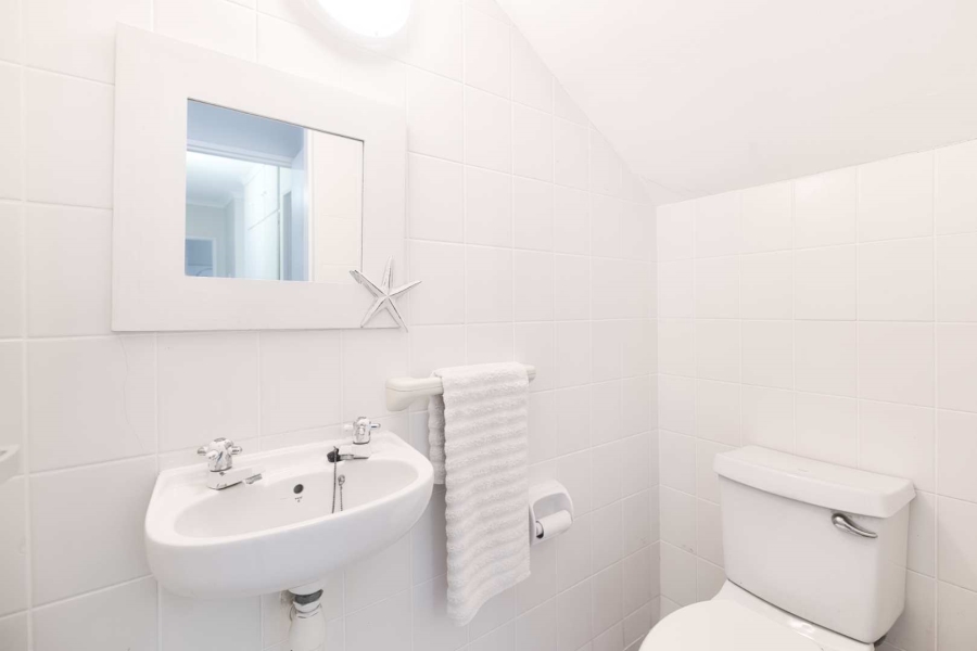 4 Bedroom Property for Sale in Voelklip Western Cape